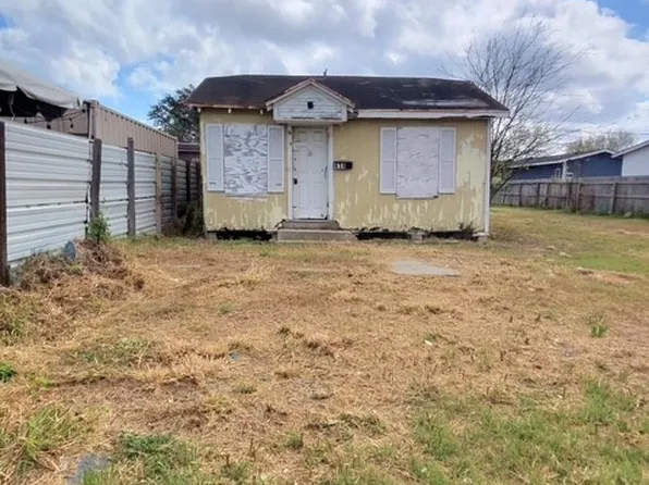 414 Van Cleve Dr, Corpus Christi, TX 78408