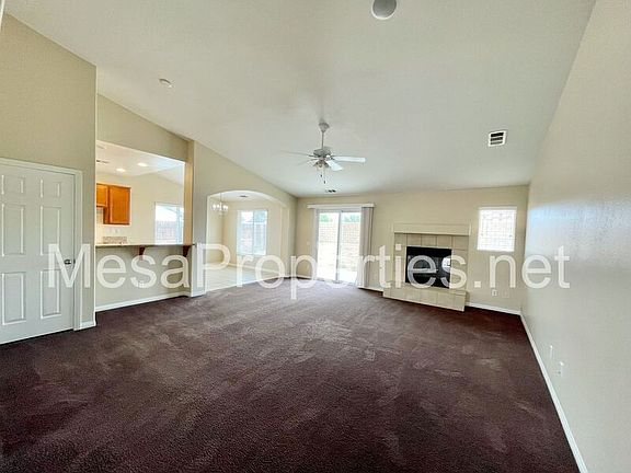 3rd image of 13475 Fawncreek St