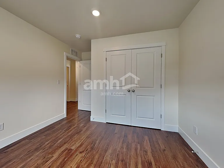 1067 Jillian Ave — Photo 18