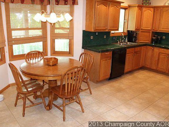 5th image of 8 Sand Lake Ct