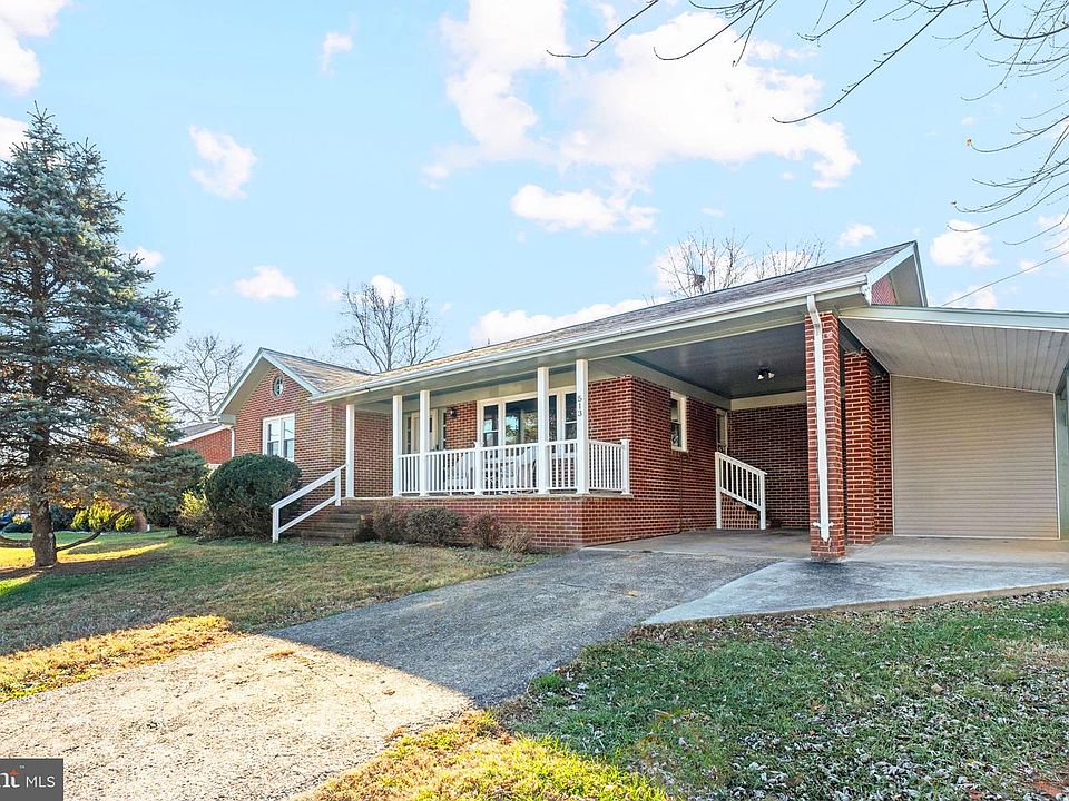 1st image of 513 Gentry Dr