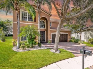 4499 W Whitewater Ave, Fort Lauderdale, FL 33332