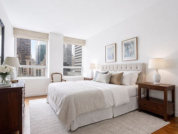 5th image of 15 W 53rd St #11H