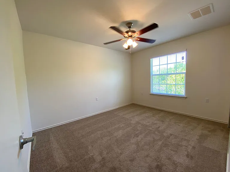 7908 Nater Ln — Photo 15