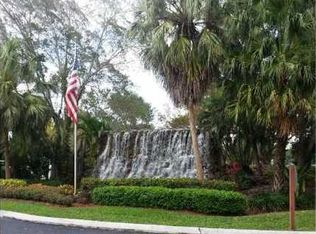 16200 Golf Club Rd APT 106, Weston, FL 33326