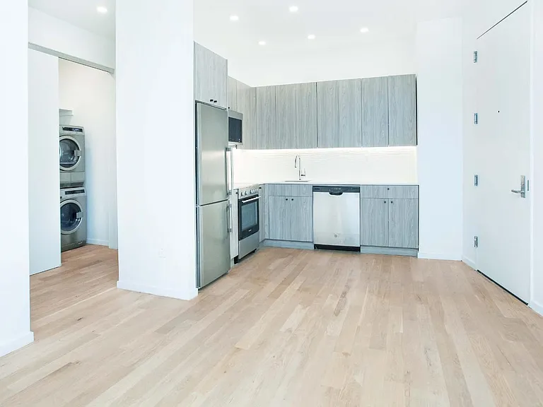 377 E 152nd St #2A — Photo 2
