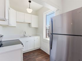 105 High St