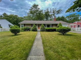 21 Grassland Rd, Milford, CT 06461