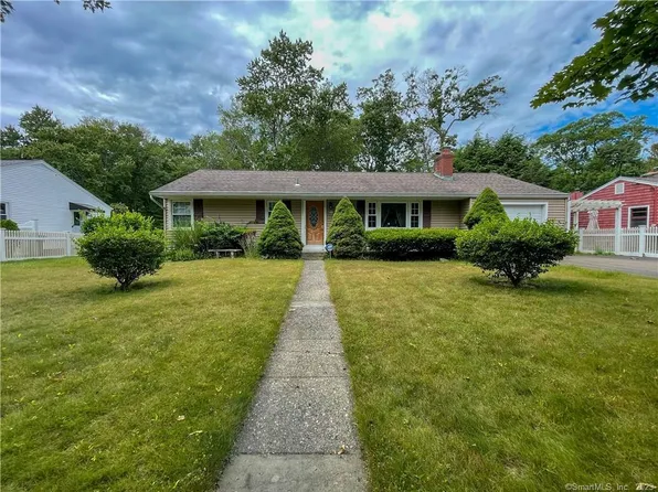 21 Grassland Road, Milford, CT 06461