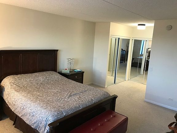 4th image of 9118 Elmwood Dr #5M