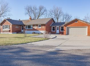 28498 Eureka Rd, Romulus, MI 48174
