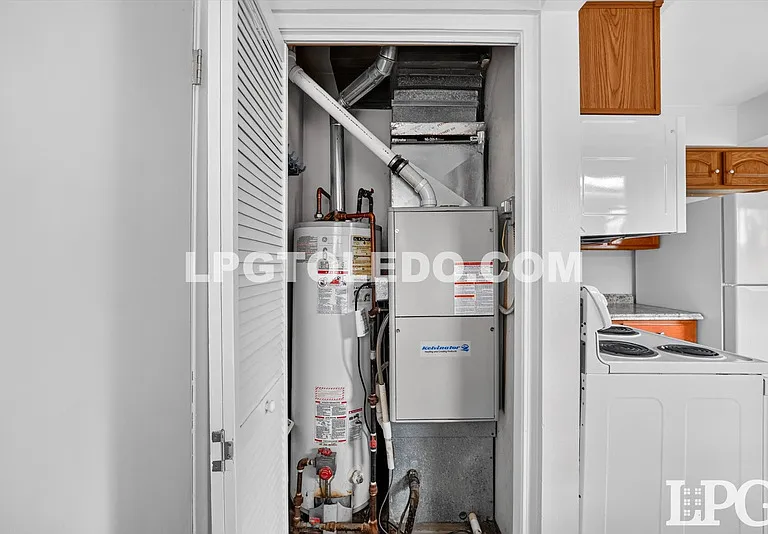 1818 Christian Ave — Photo 24
