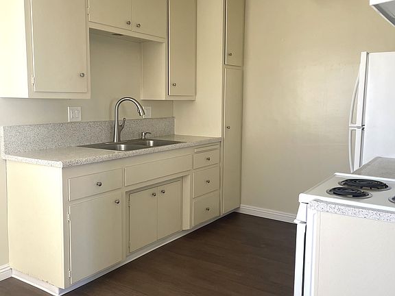 4th image of 2630 Linden Ave APT 1