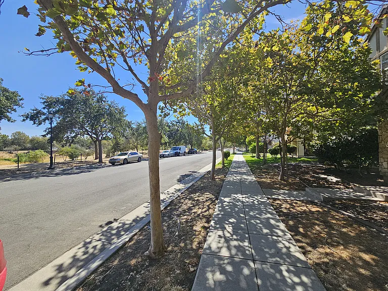 623 W Las Brisas Dr — Photo 4