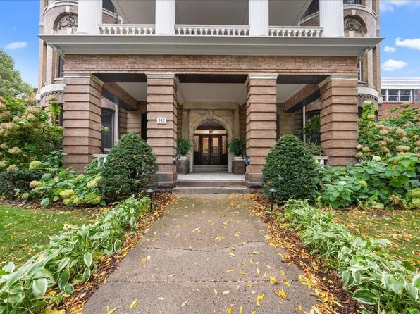 442 Summit Ave APT 4, Saint Paul, MN 55102