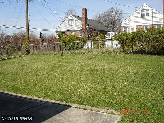 3rd image of 2602 Chesley Ave