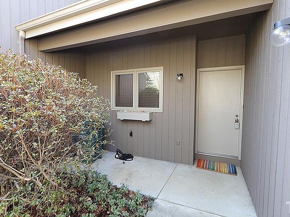 2nd image of 17 Tottenham Ln