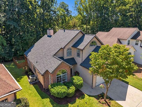 4th image of 8910 S Somerset Ln