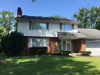 1st image of 1415 Walshire Dr N