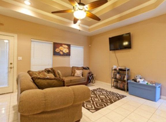 3rd image of 3609 Flamingo Ave