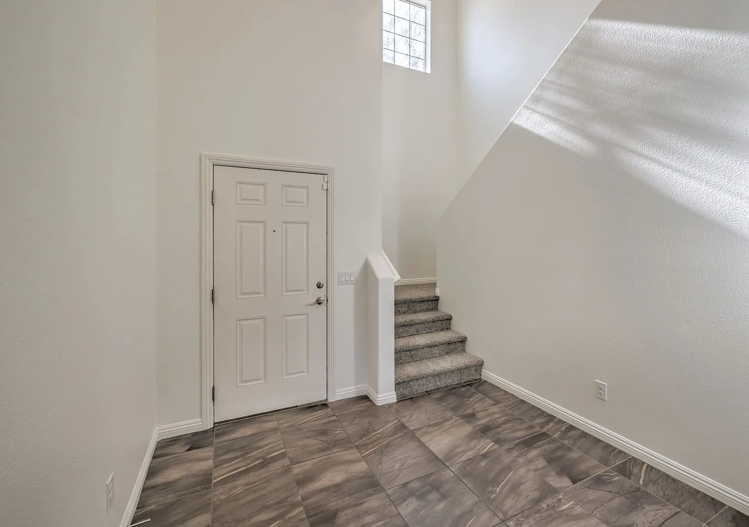 Beautiful Henderson Home For Rent. — Photo 2