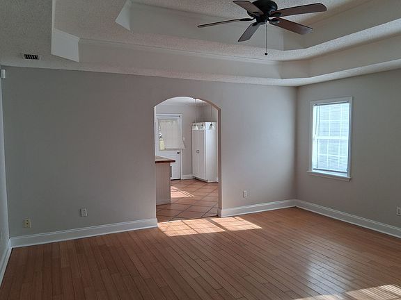 5th image of 3027 Schroer Dr