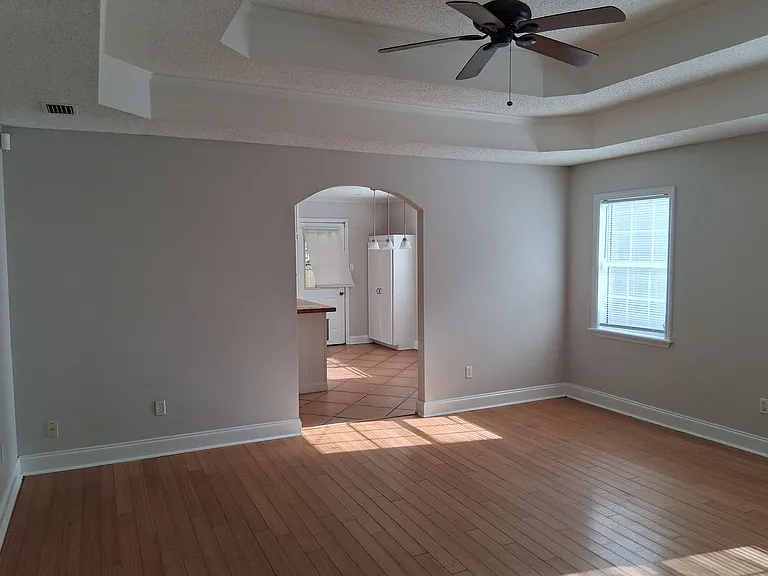 3027 Schroer Dr — Photo 5