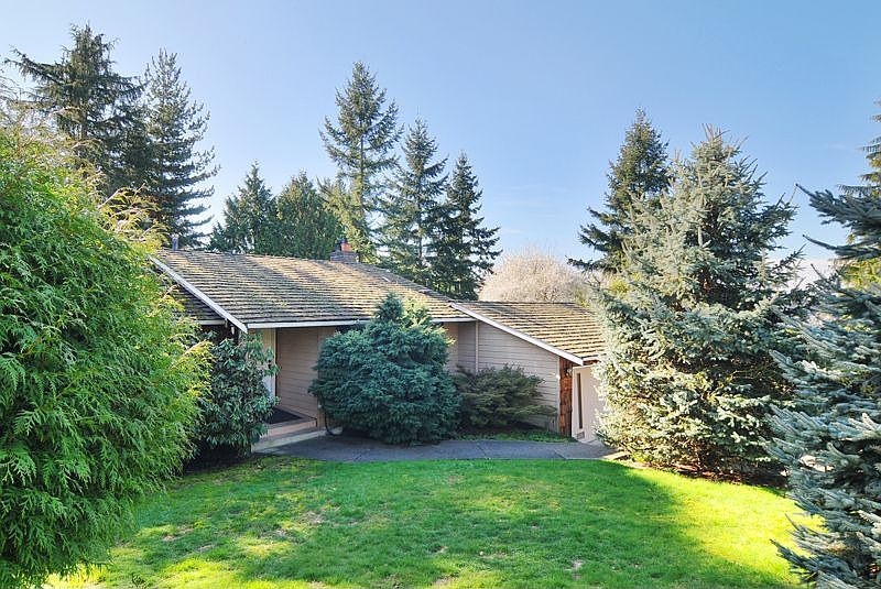 1st image of 10115 NE 113th Pl