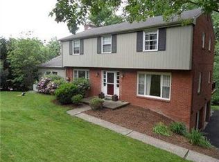 215 Farmington Rd, Pittsburgh, PA 15215