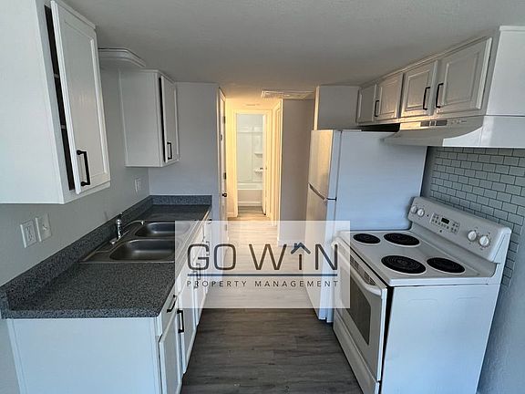 2nd image of 22 E Ingram St #D