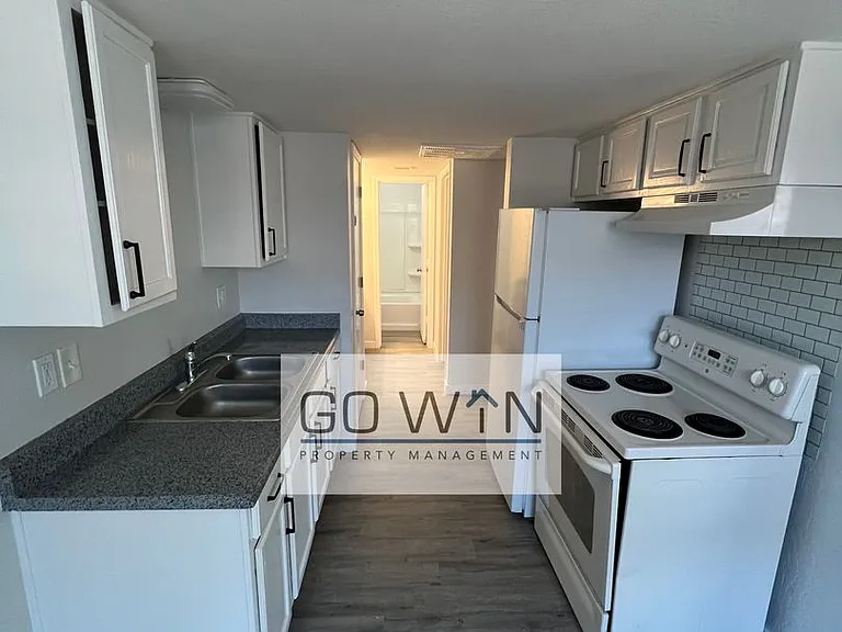 22 E Ingram St — Photo 1