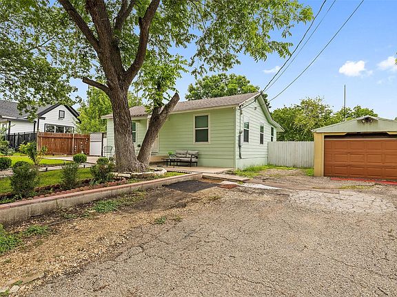 3rd image of 718 Kimbro St