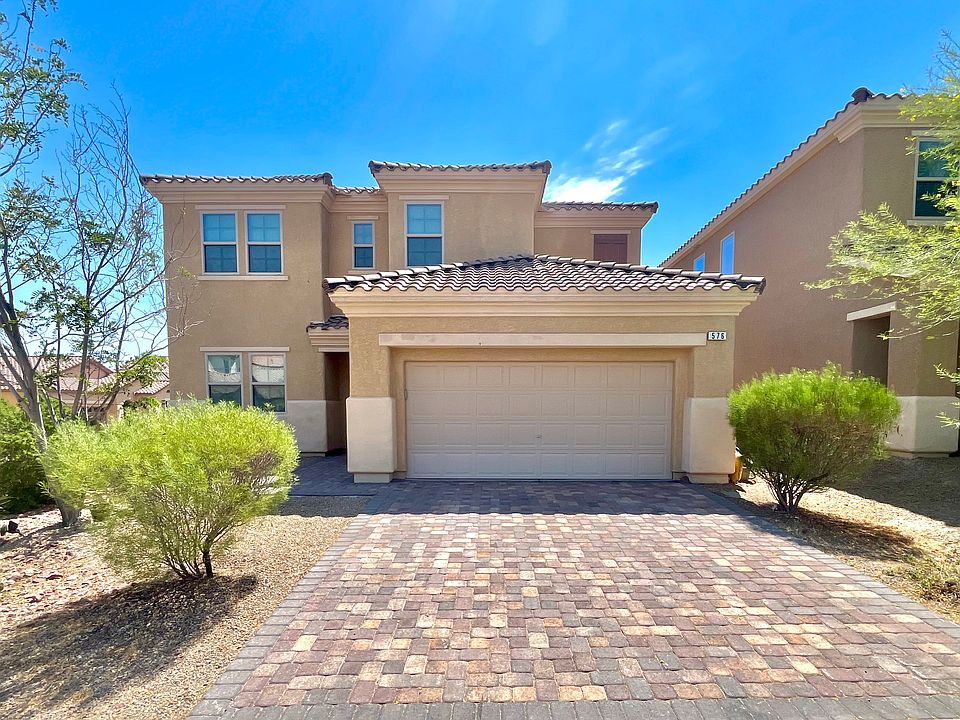 1st image of 576 Glassford Ct