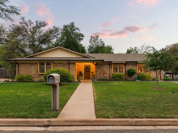 321 Oklahoma Ave, Hewitt, TX 76643