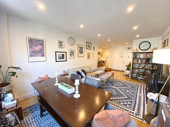 4th image of 200 W 90th St APT 10E