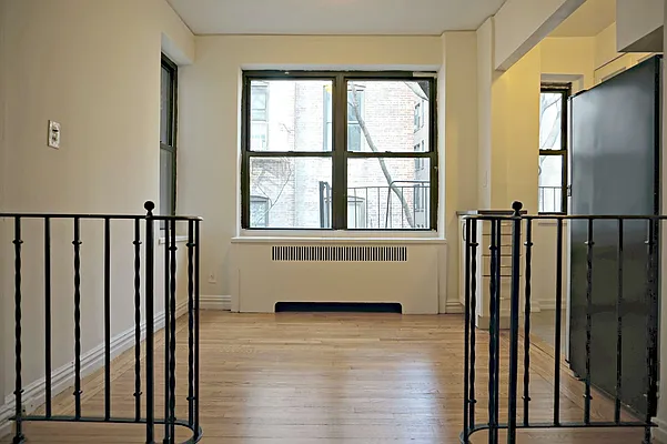 Rented by Metropolitan Equities | media 7