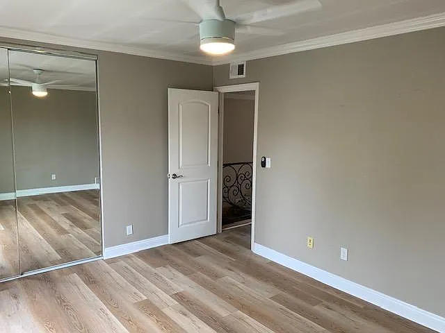 324 Kolmar St — Photo 16