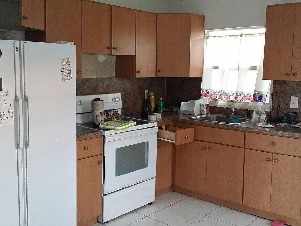 2nd image of 720 NW 140th Ter