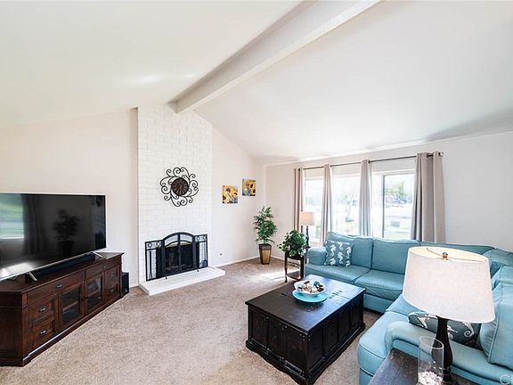 3rd image of 1001 Corrigan Ave