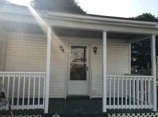 8 Church St, Jay, ME 04239