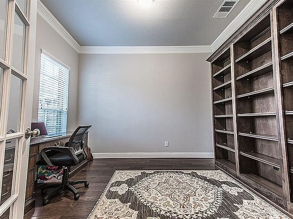 5th image of 1621 Cherry Blossom Ln
