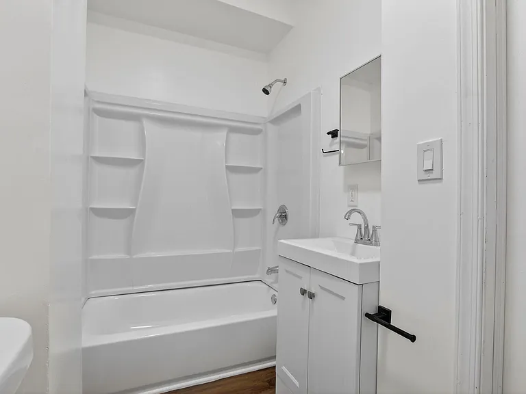 2537 Hollins St — Photo 16