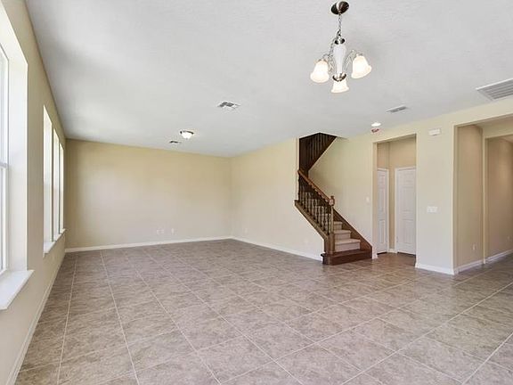 5th image of 1449 Westbury Dr