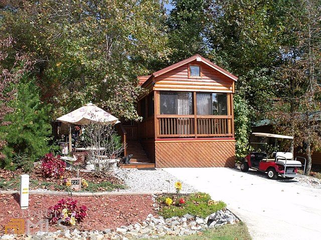 1st image of 229 Stag Leap Dr