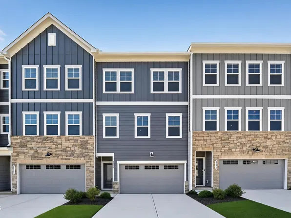 2869 Foster Woods Dr, Apex, NC 27502