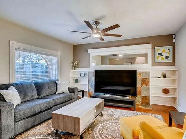 2443 N Clay St — Photo 1
