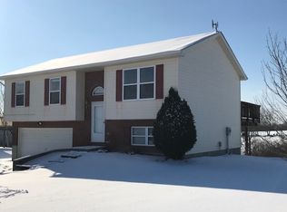 125 Ambassador Dr, Dry Ridge, KY 41035