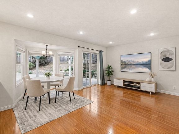 5th image of 3792 San Felipe Ave