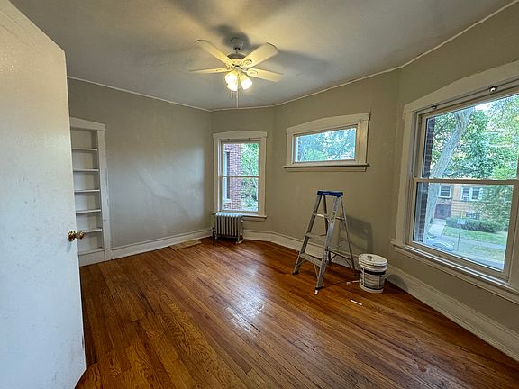 4th image of 6576 N Lakewood Ave APT 3