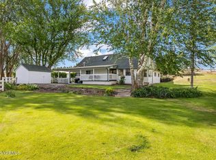 592 Livengood Rd, Cowiche, WA 98923